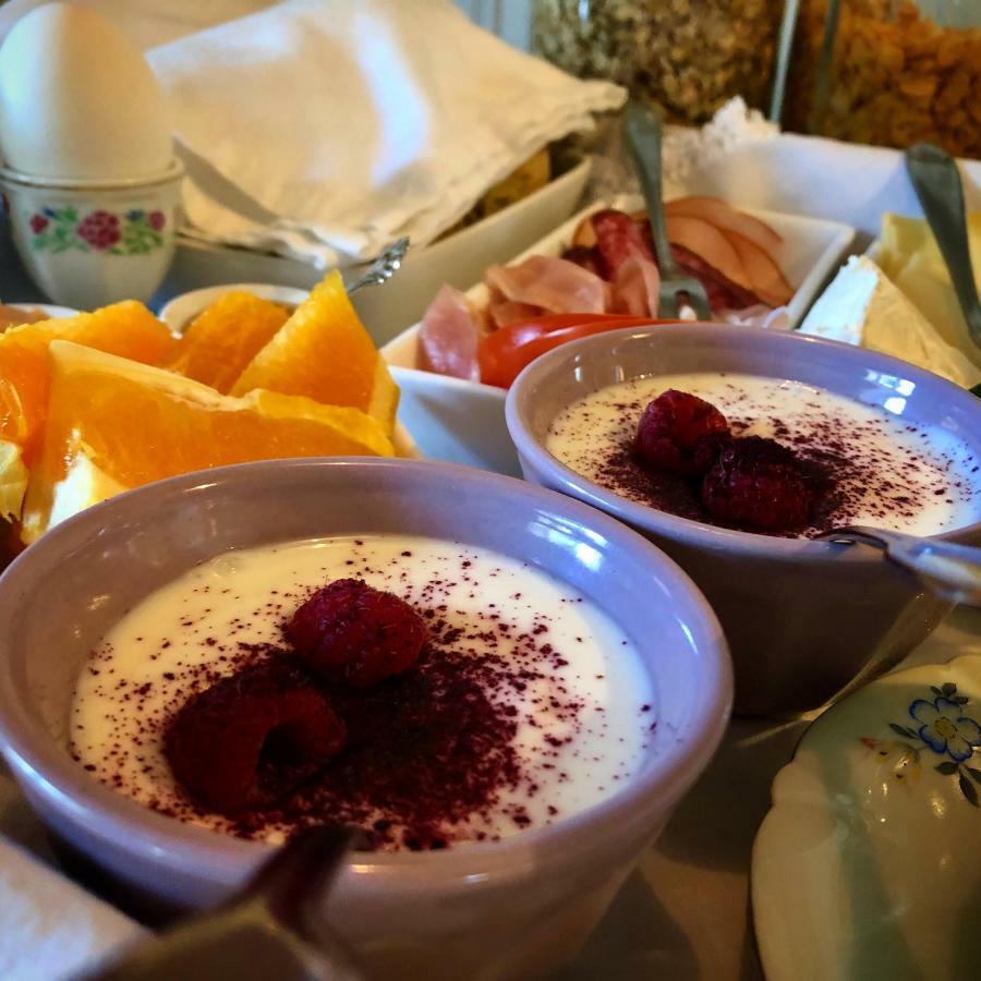 Karlsborg Rum Och Frukost Ystad Esterno foto